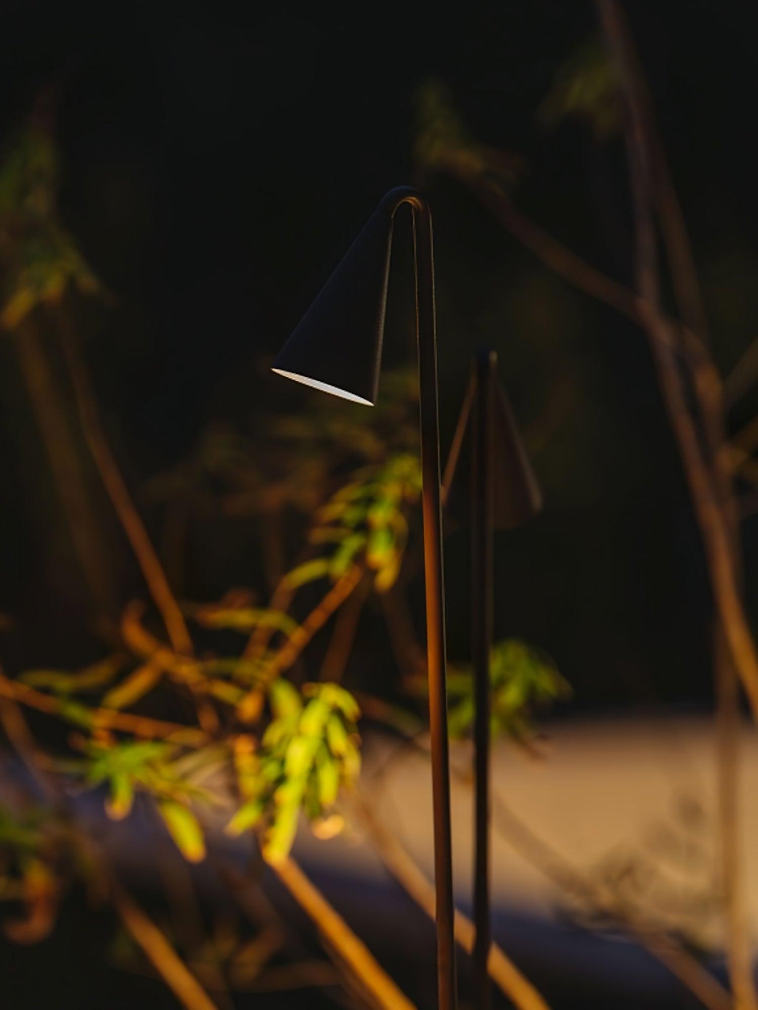 Bellflower Outdoor Floor Lamp - Cueteks