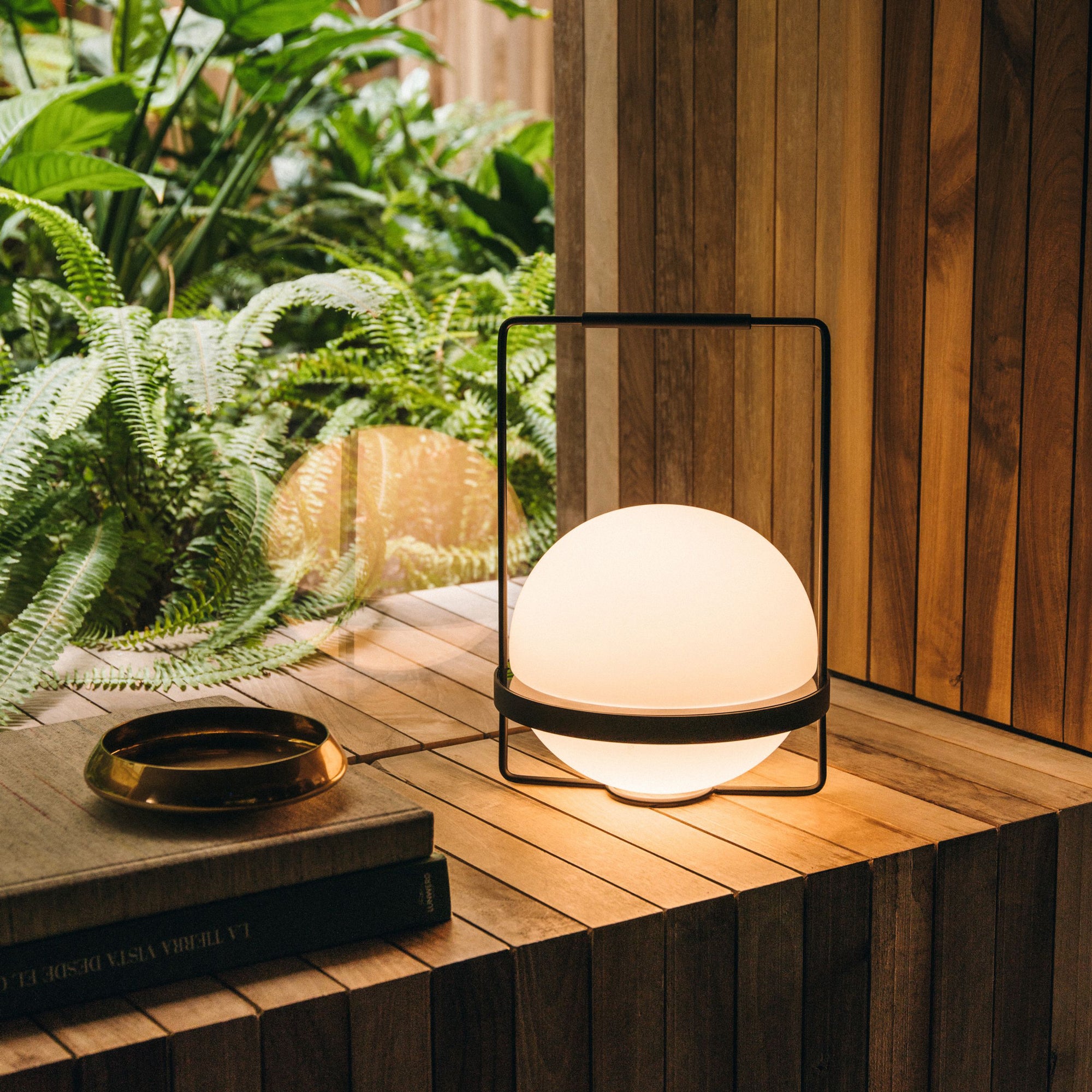 Gardens Table Lamp - Cueteks