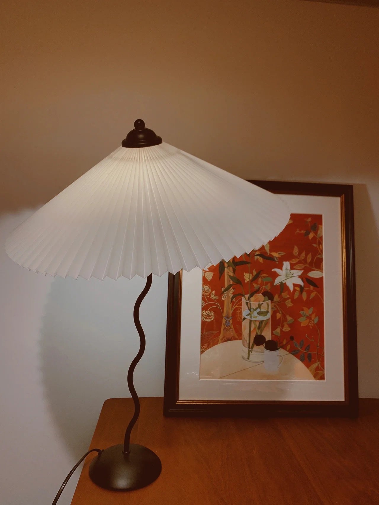 Squiggle Table Lamp - Cueteks