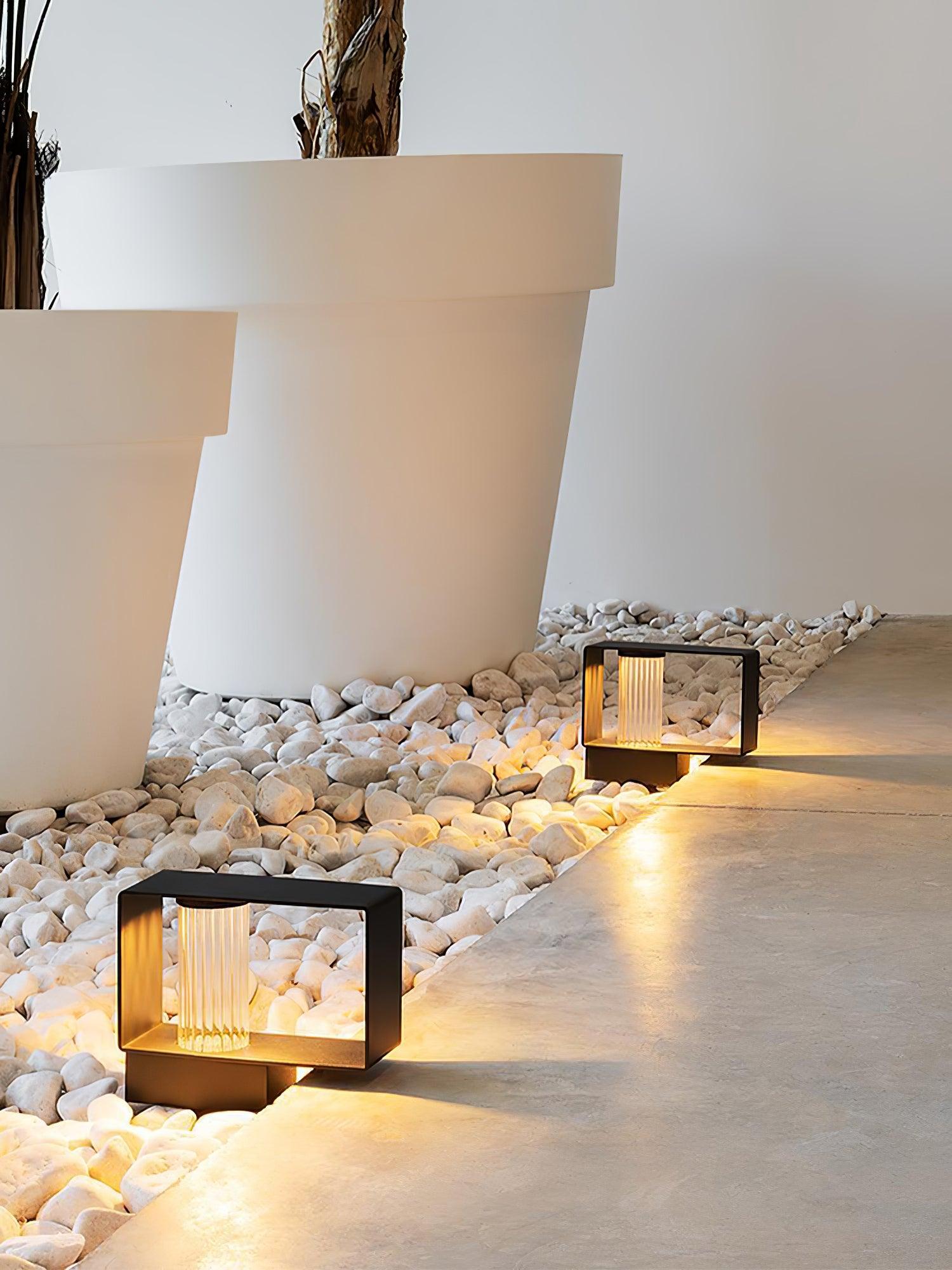 Frame Outdoor Post Lamp - Cueteks