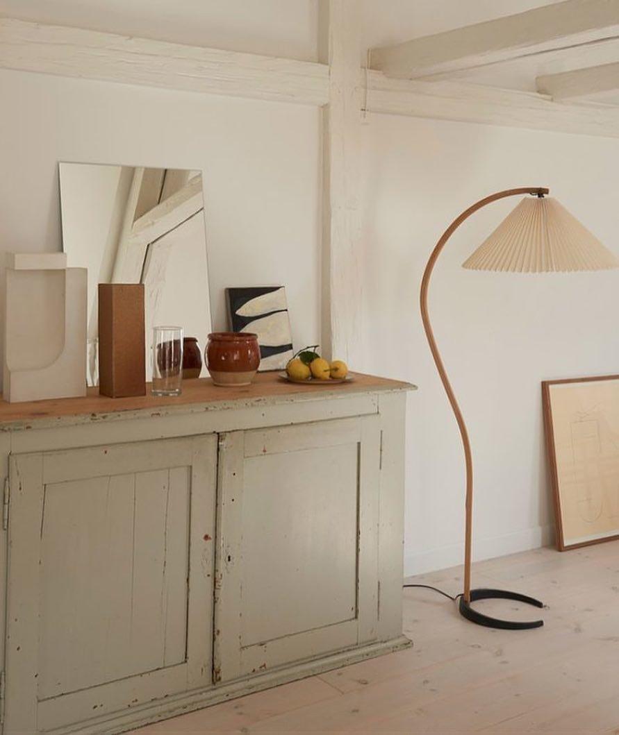 Caprani Floor Lamp - Cueteks