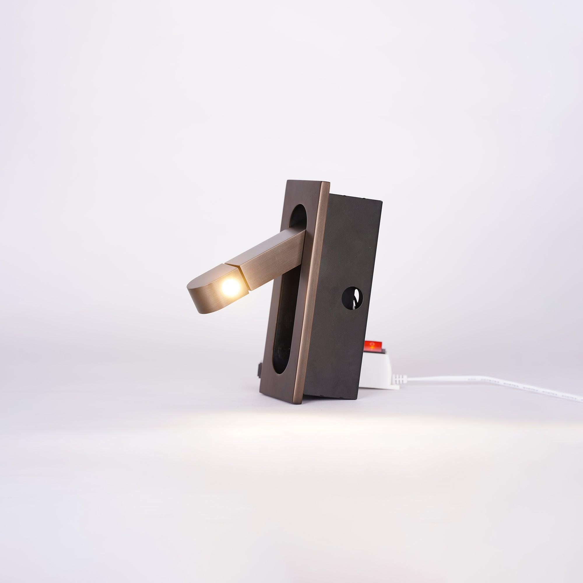 Modern LED Bedside Reading Light - Cueteks
