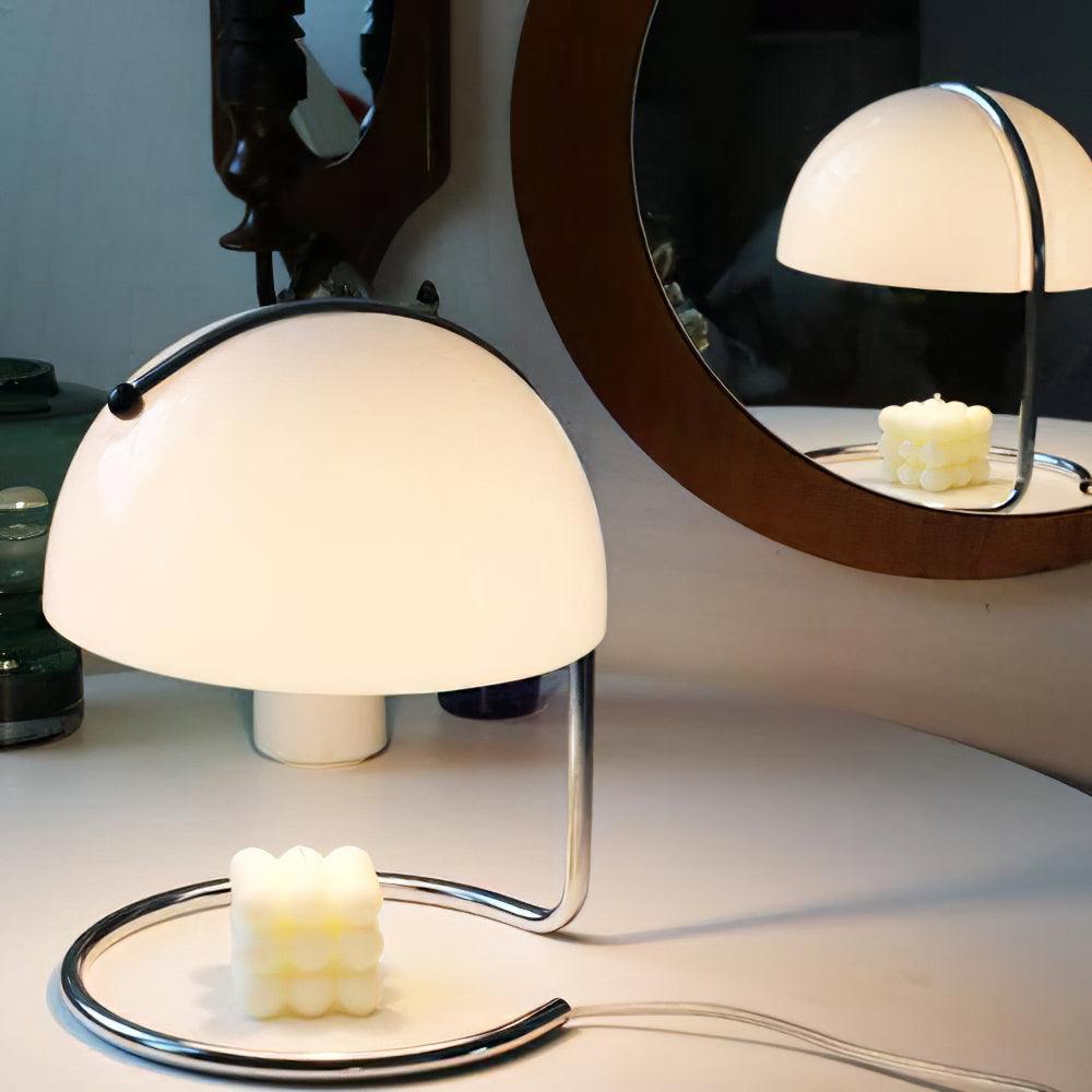 Pierre Table Lamp - Cueteks