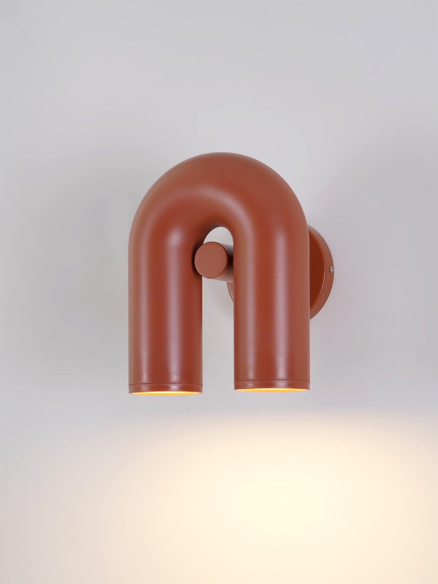 Cirkus U-shaped LED wall lamp