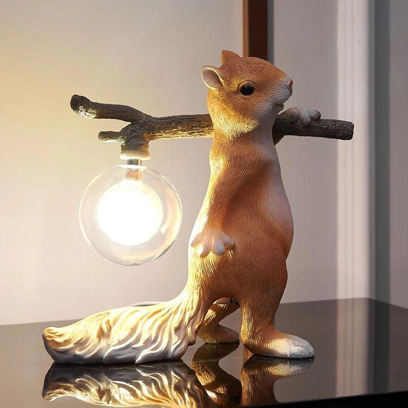 Squirrel Table Lamp - Cueteks