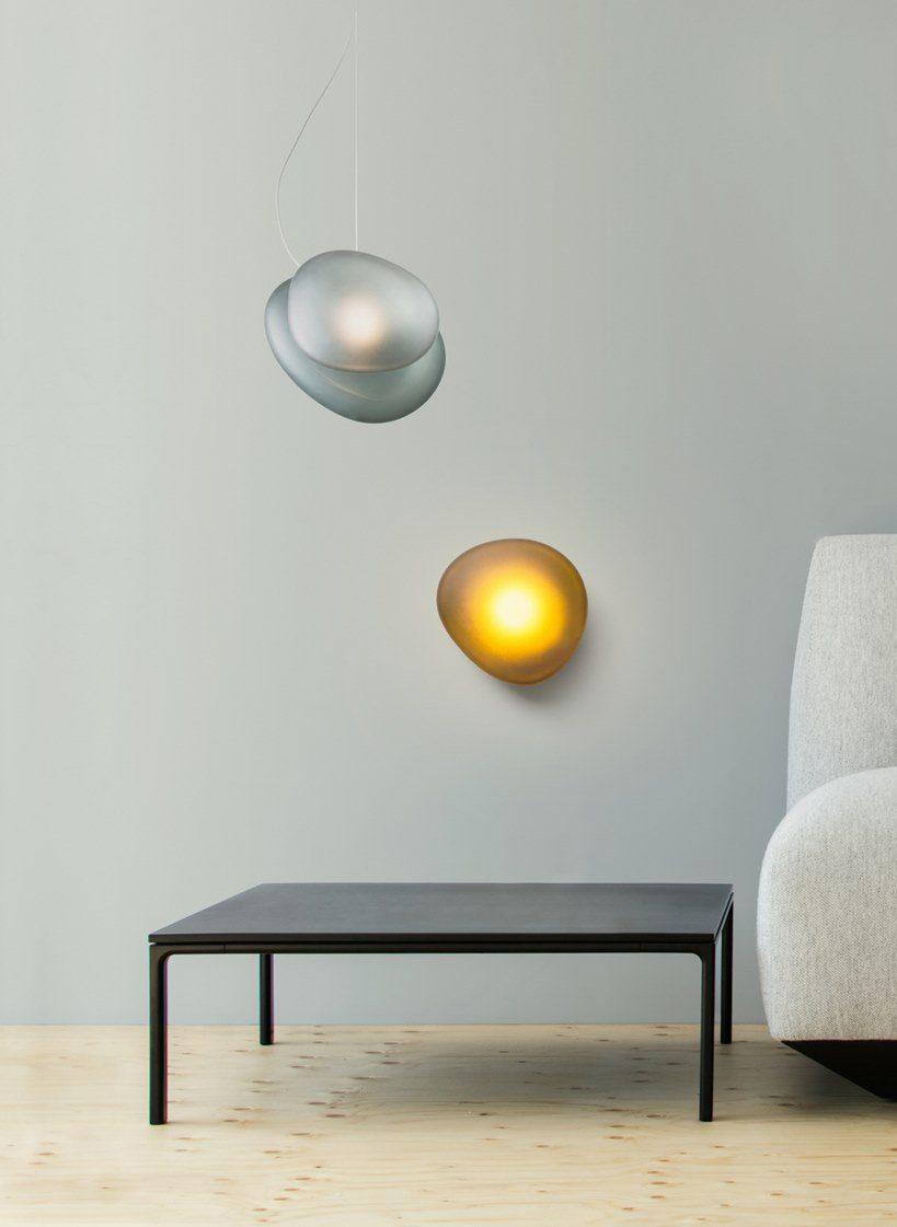 Bubble Glass pebble-shaped wall light