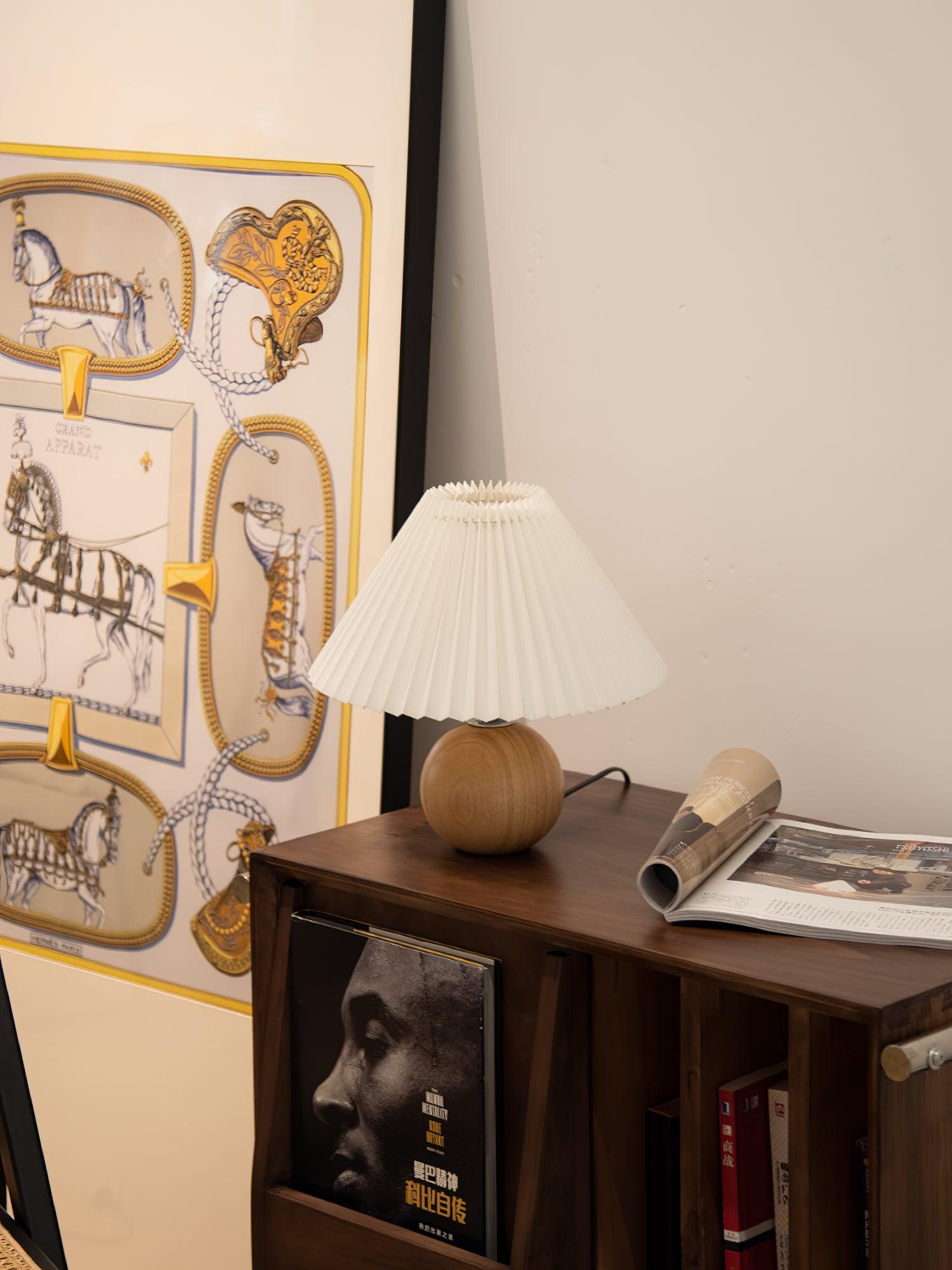 Wooden Pleated Table Lamp - Cueteks