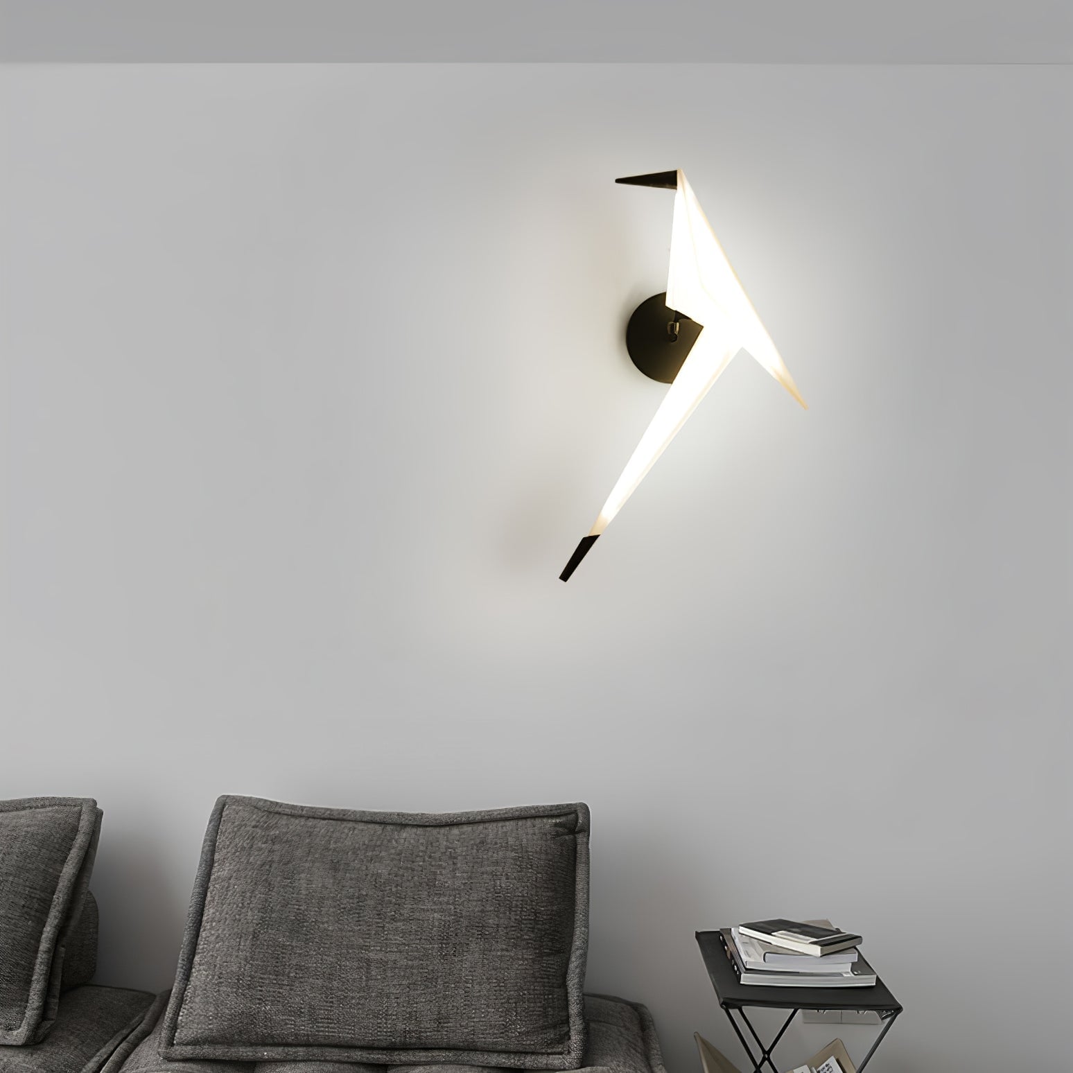 Avian Serenity Wall Lamp - Cueteks