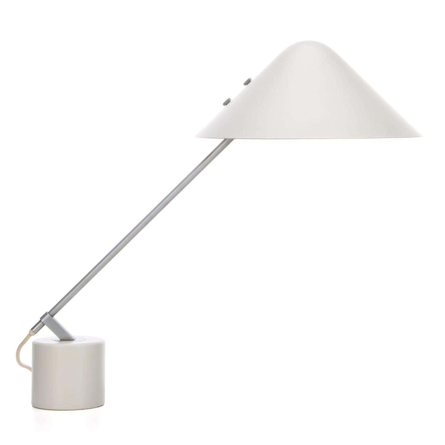 Small Hat Table Lamp - Cueteks