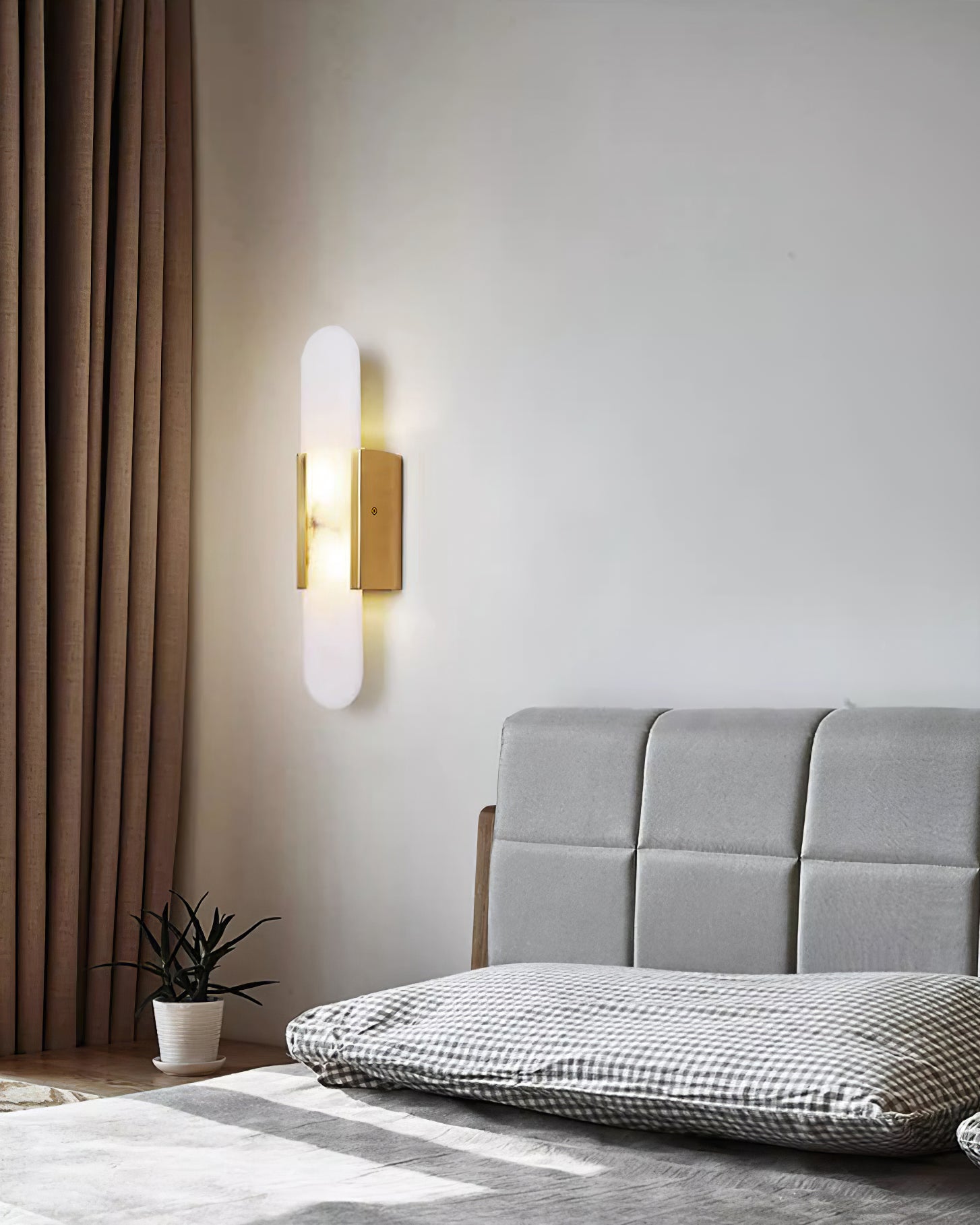 Melange Elongated Alabaster Wall Lamp - Cueteks
