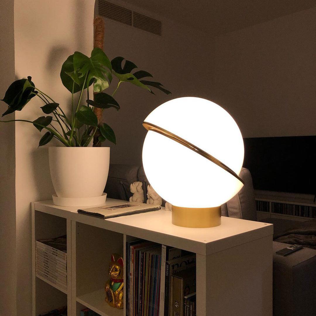 Crescent Table Lamp - Cueteks