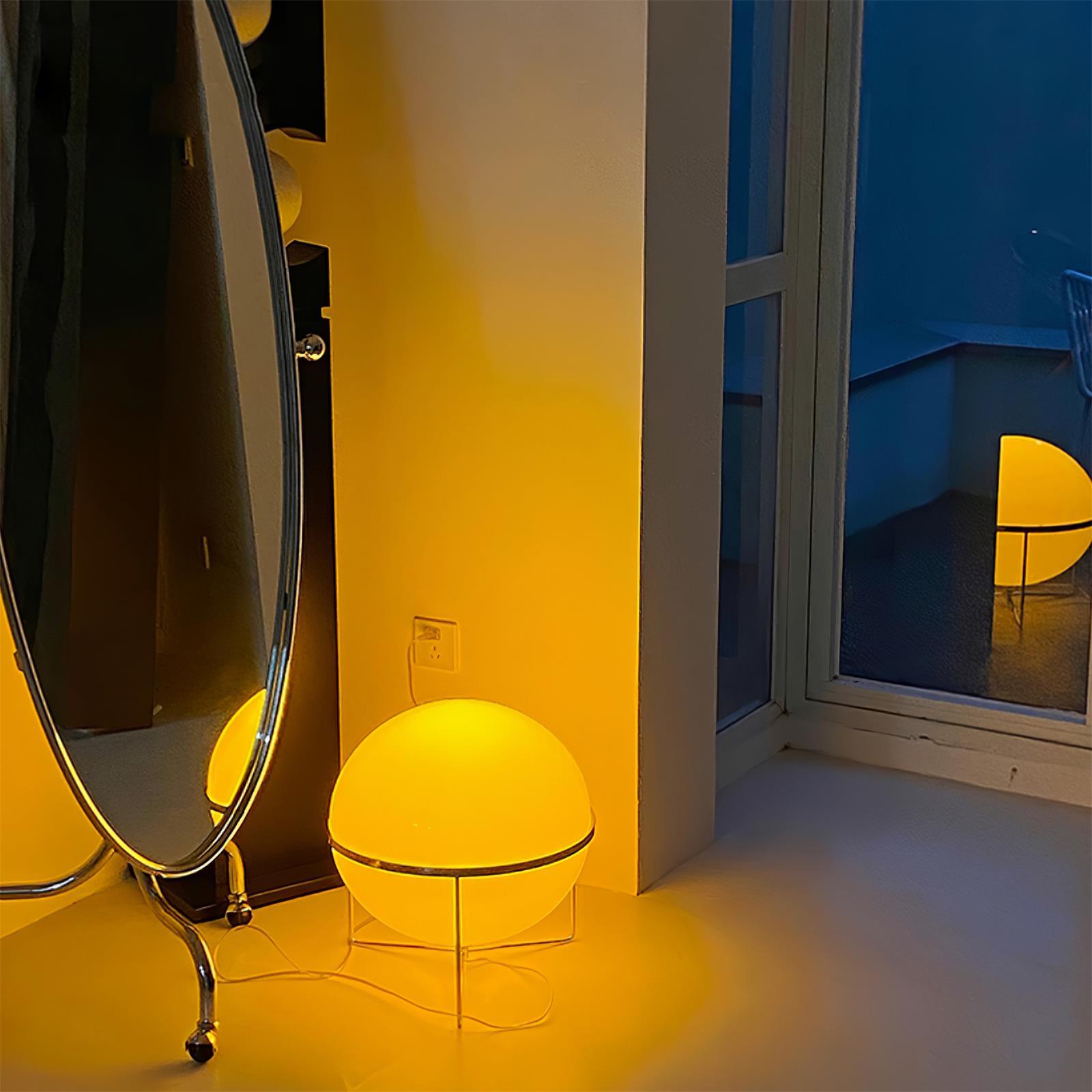 Yolk Table Lamp - Cueteks