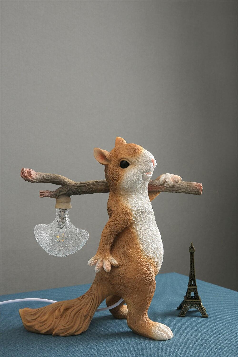 Squirrel Table Lamp - Cueteks