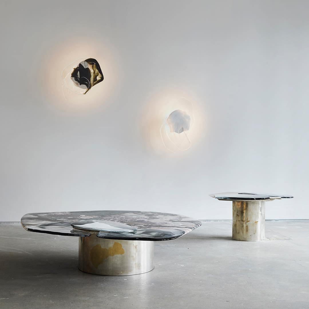 DC1725 textured glass LED wall light with layered metal plates