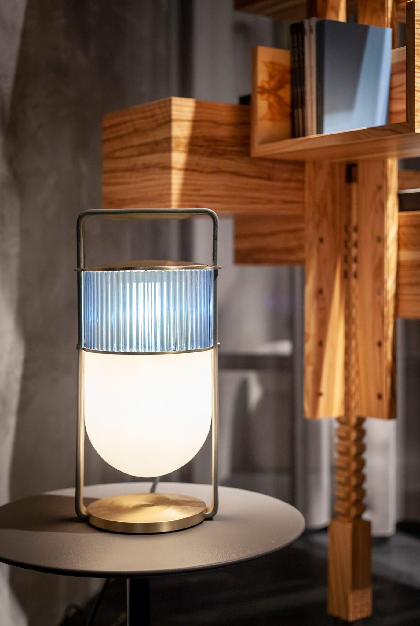 Xi Table Lamp - Cueteks