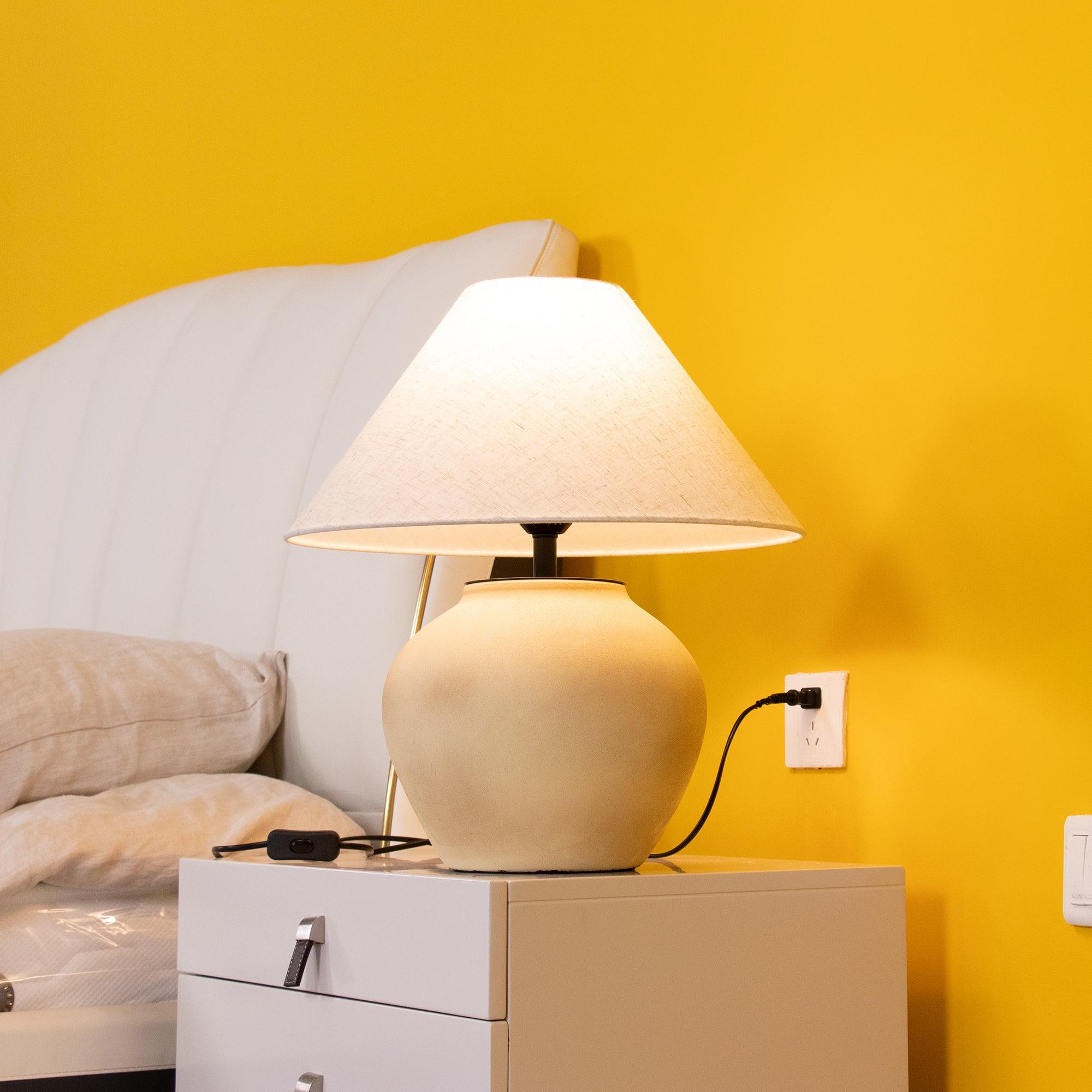 Decker Table Lamp - Cueteks