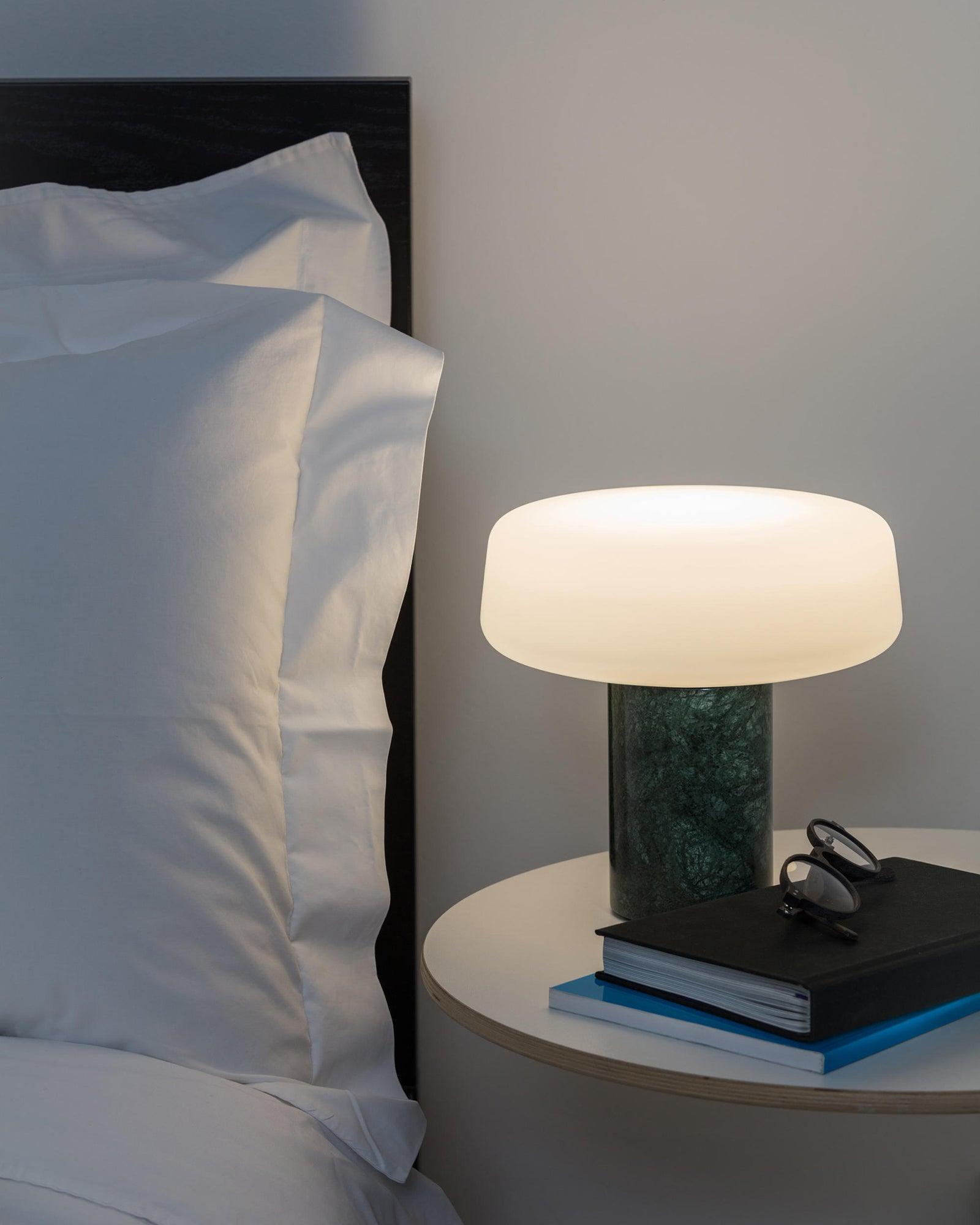 Solid Table Light - Cueteks