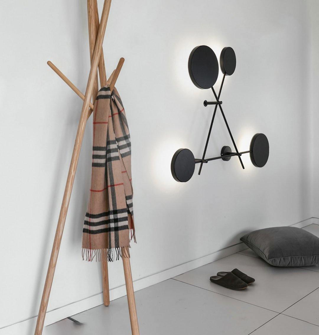 Lride geometric disc and rod wall light
