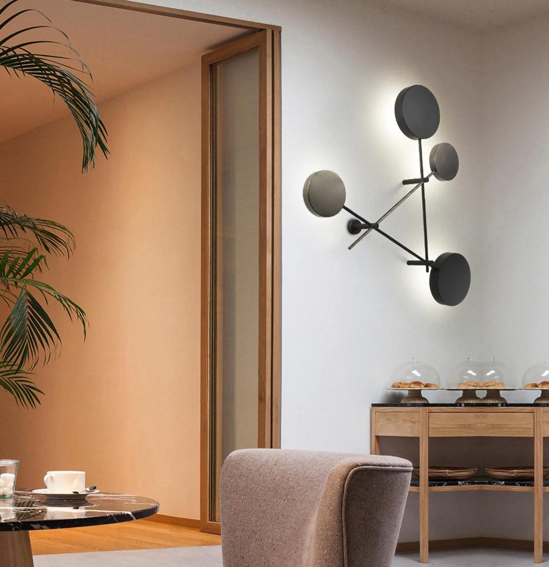 Lride geometric disc and rod wall light