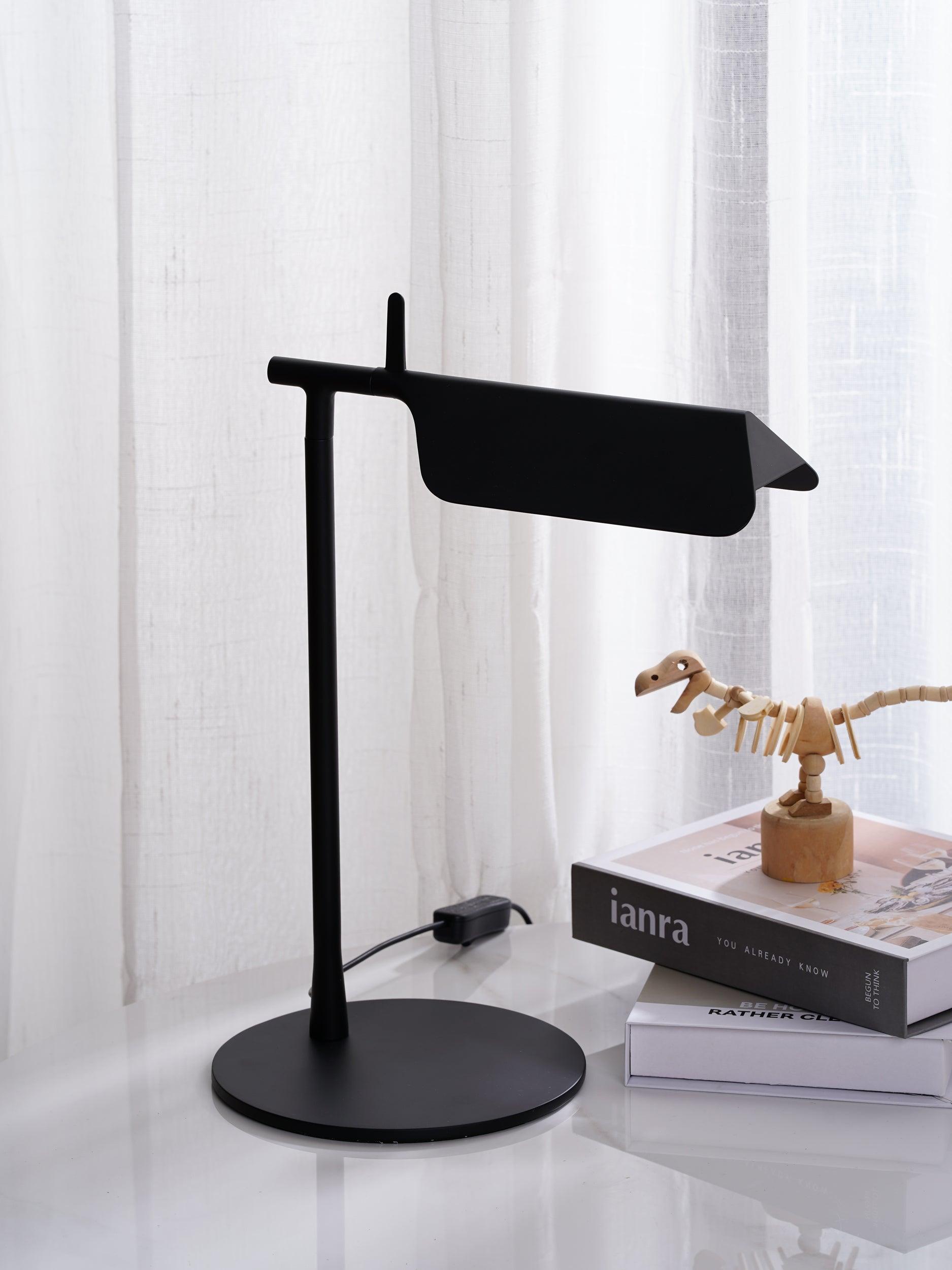 Pivot Ease Table Lamp - Cueteks