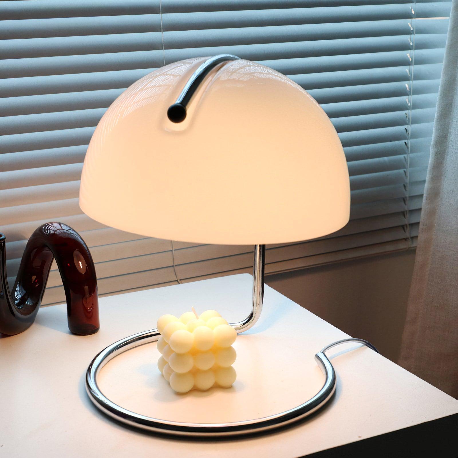 Pierre Table Lamp - Cueteks