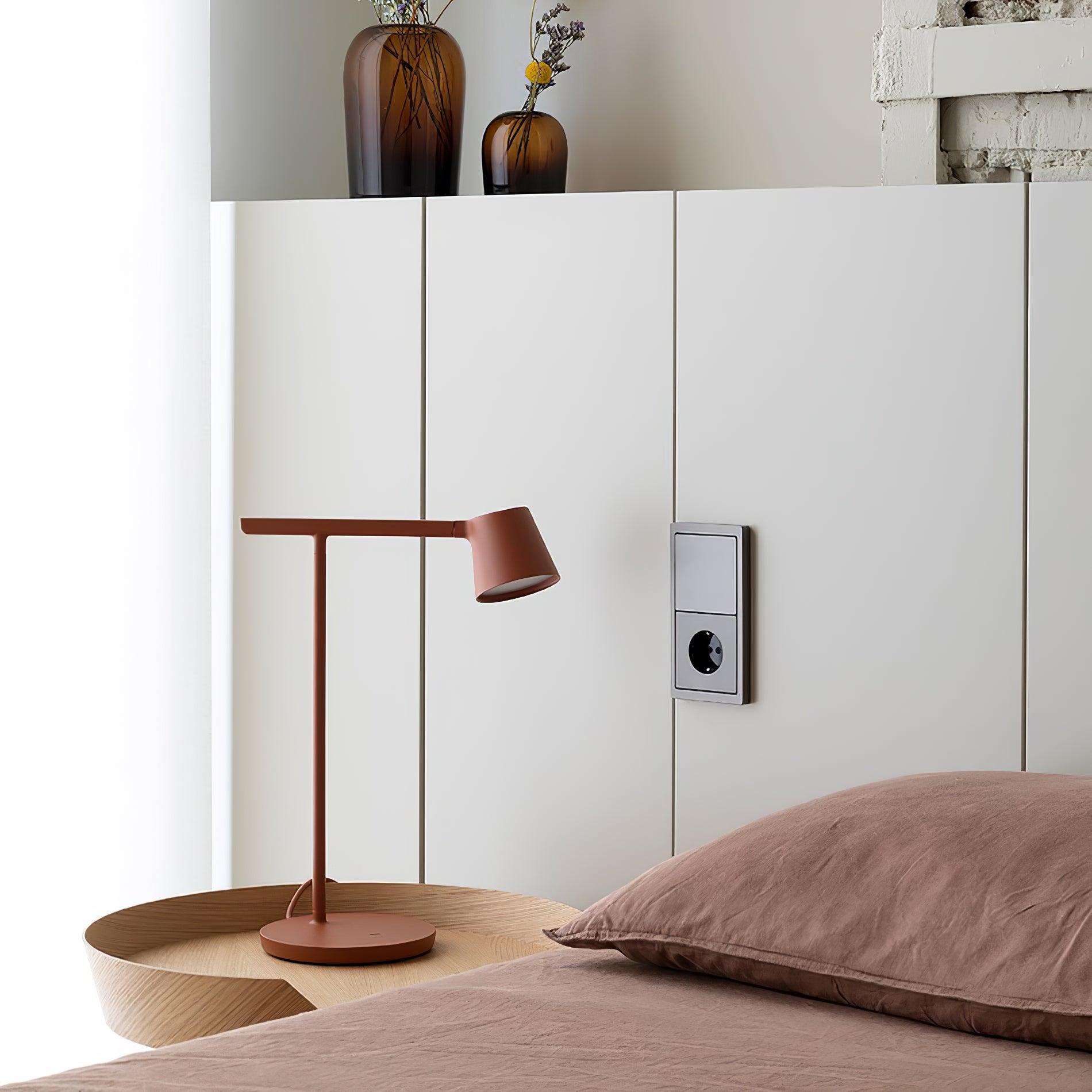Tip Table Lamp - Cueteks