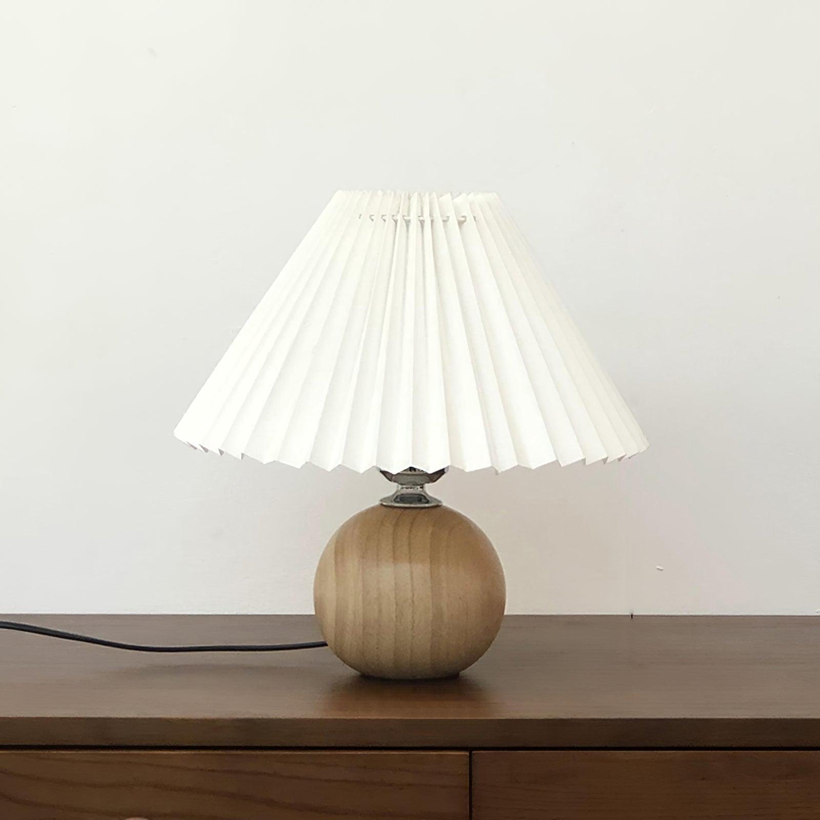 Wooden Pleated Table Lamp - Cueteks