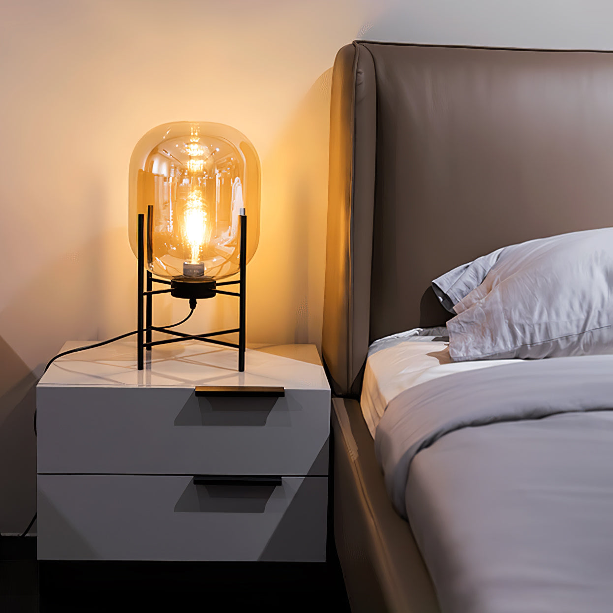 Oda Table Lamp - Cueteks
