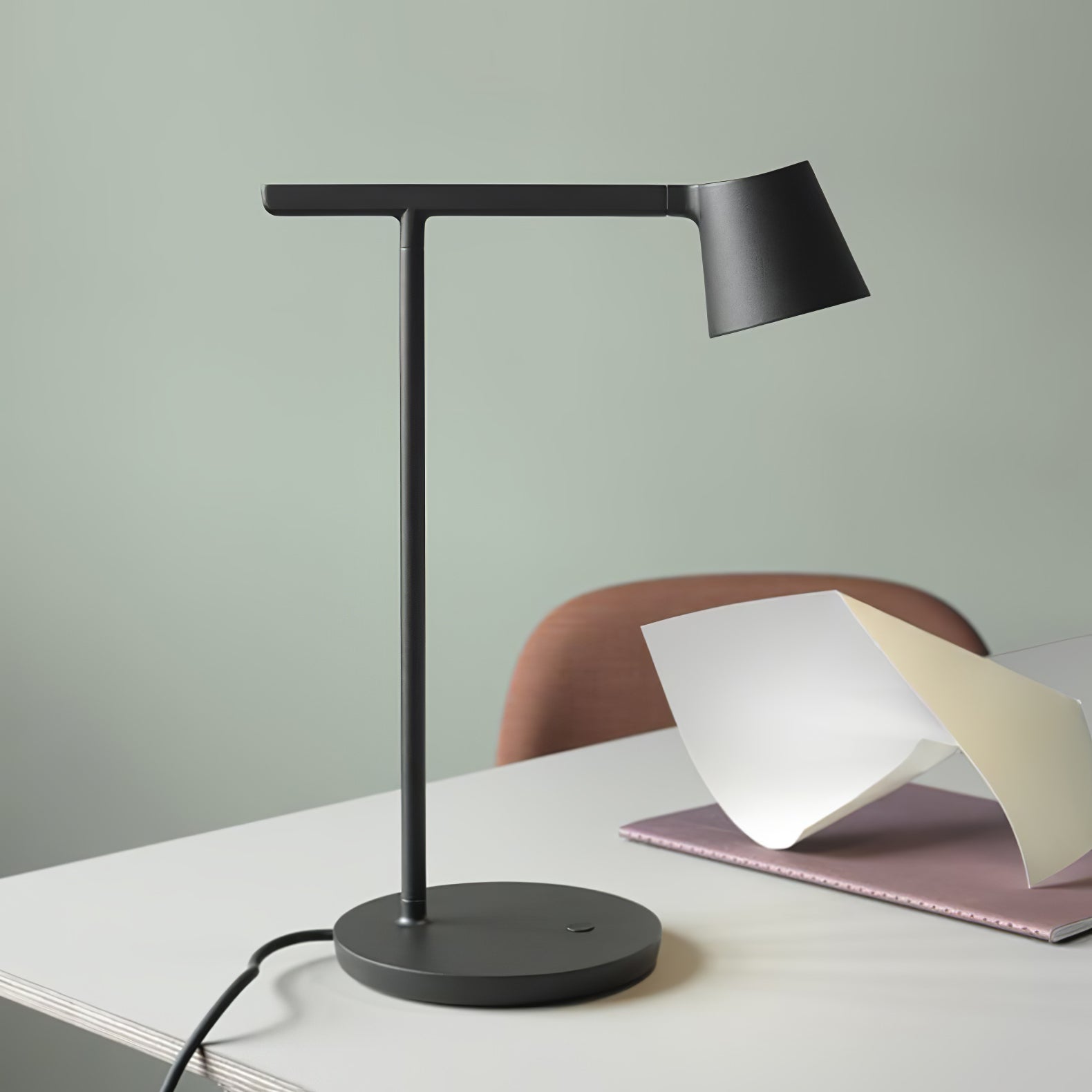 Tip Table Lamp - Cueteks