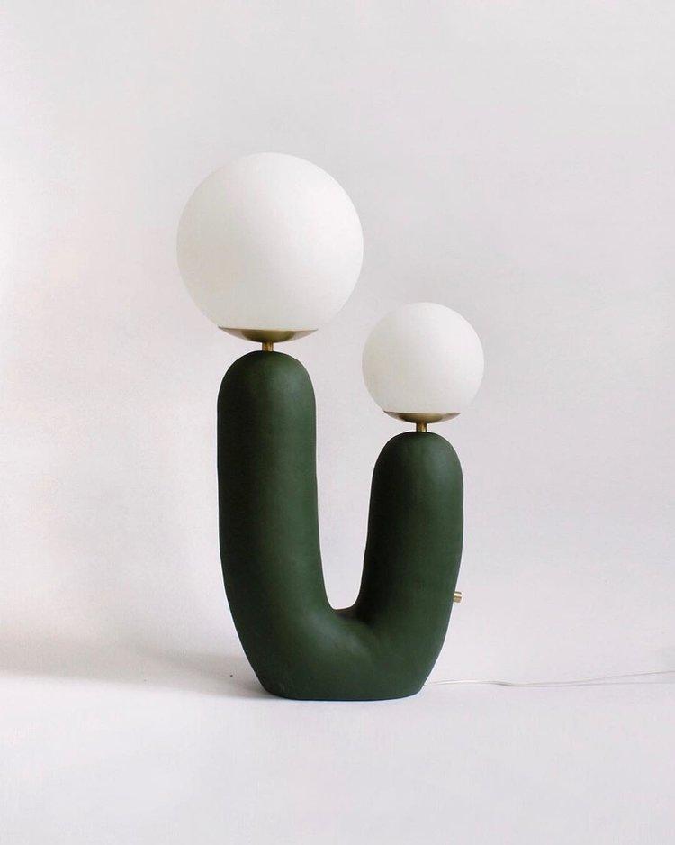 Oo Smooth Table Lamp - Cueteks