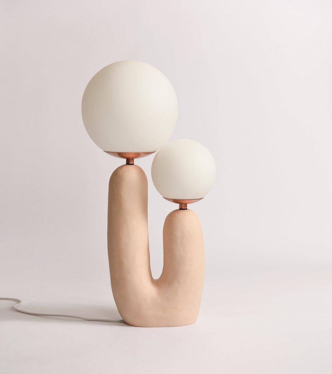 Oo Smooth Table Lamp - Cueteks