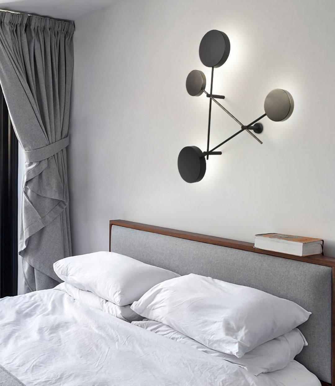 Lride geometric disc and rod wall light