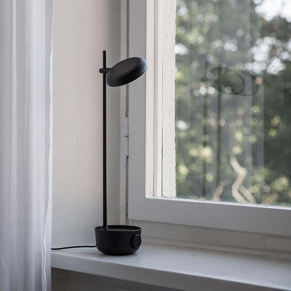 Focal LED Table Lamp - Cueteks