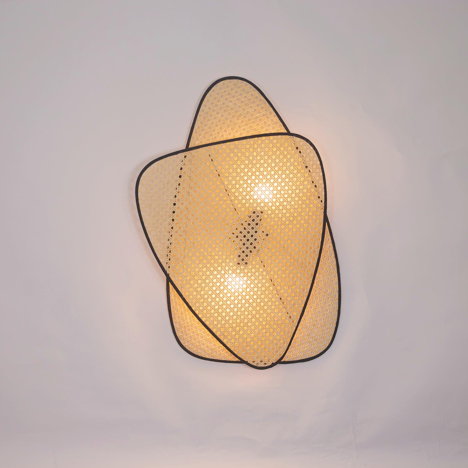 Screen Cannage Sconce - Cueteks
