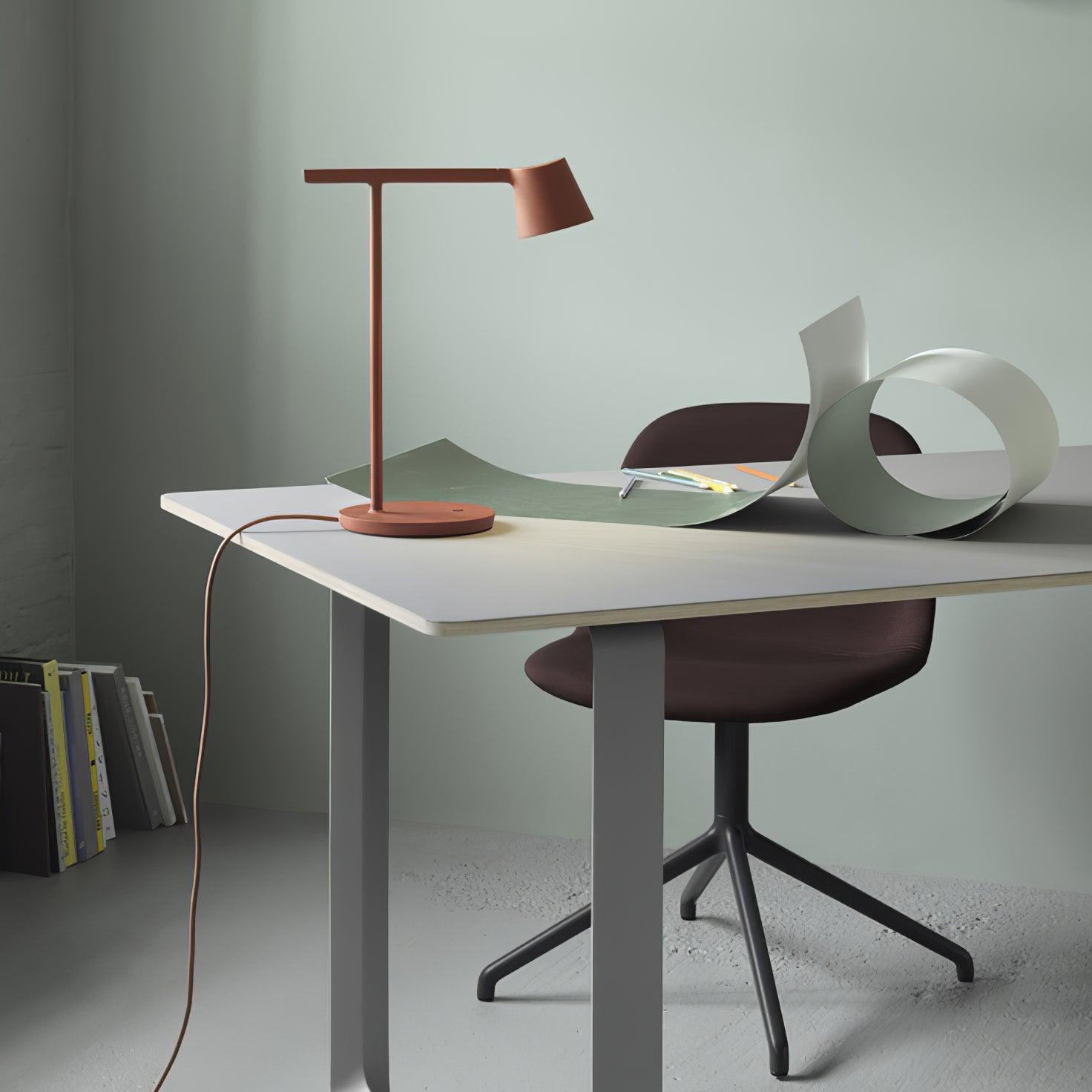 Tip Table Lamp - Cueteks