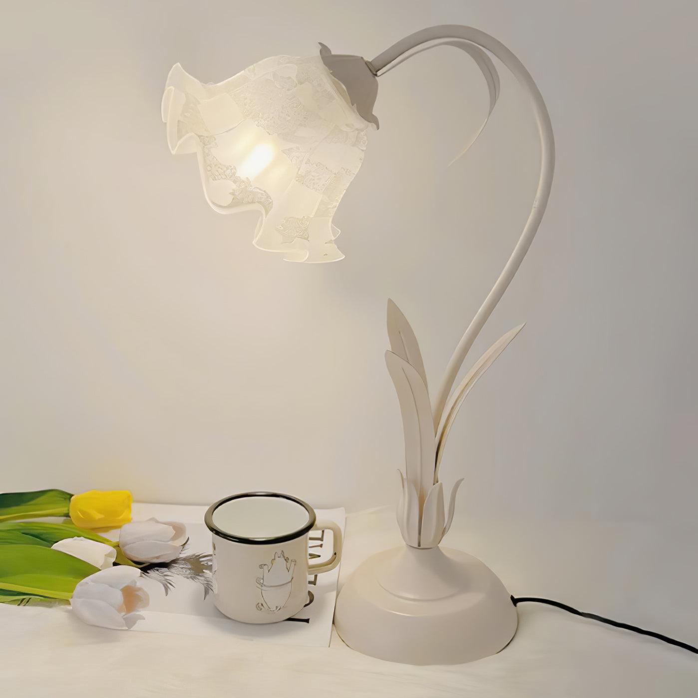 Lily of the Valley Table Lamp - Cueteks