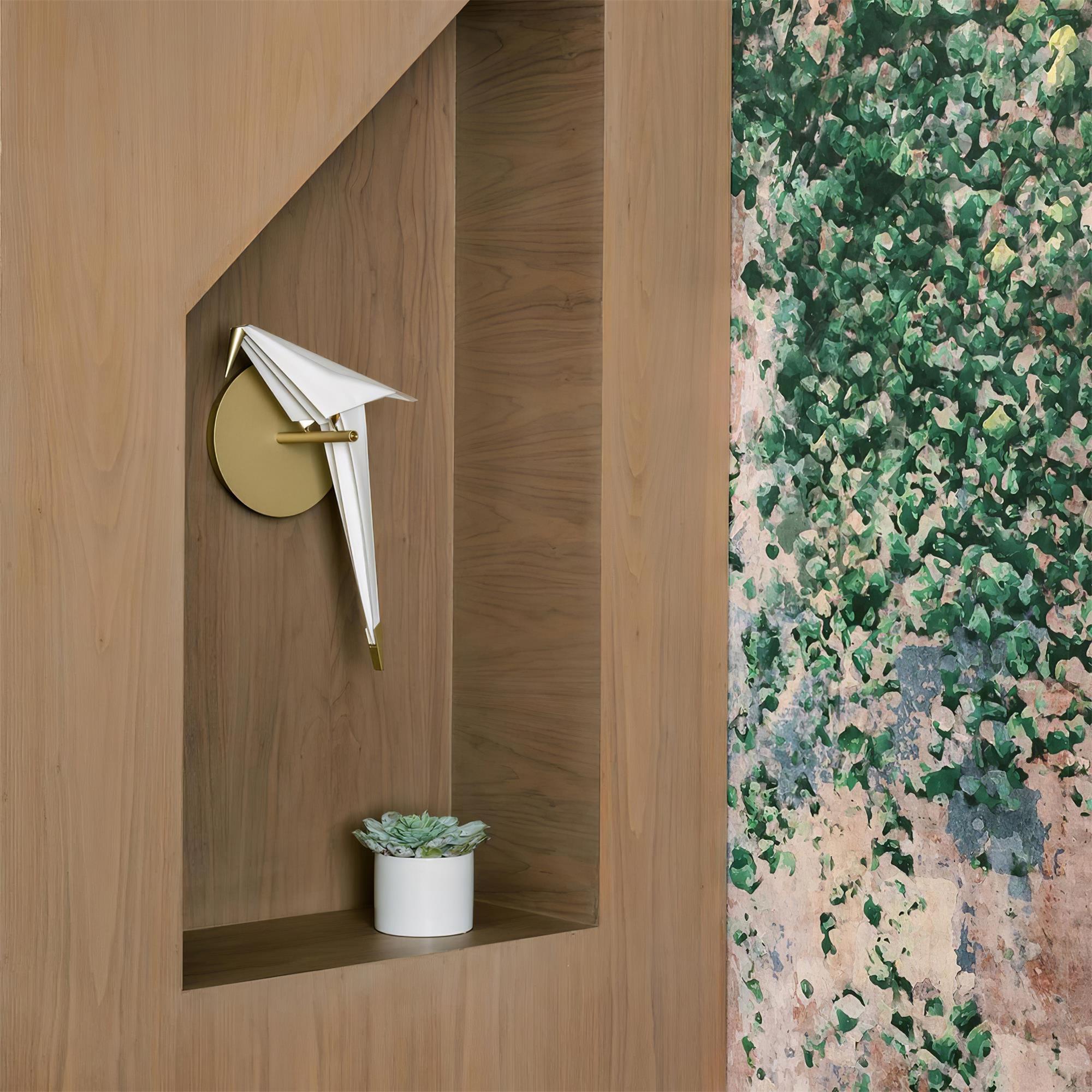 Avian Serenity Wall Lamp - Cueteks