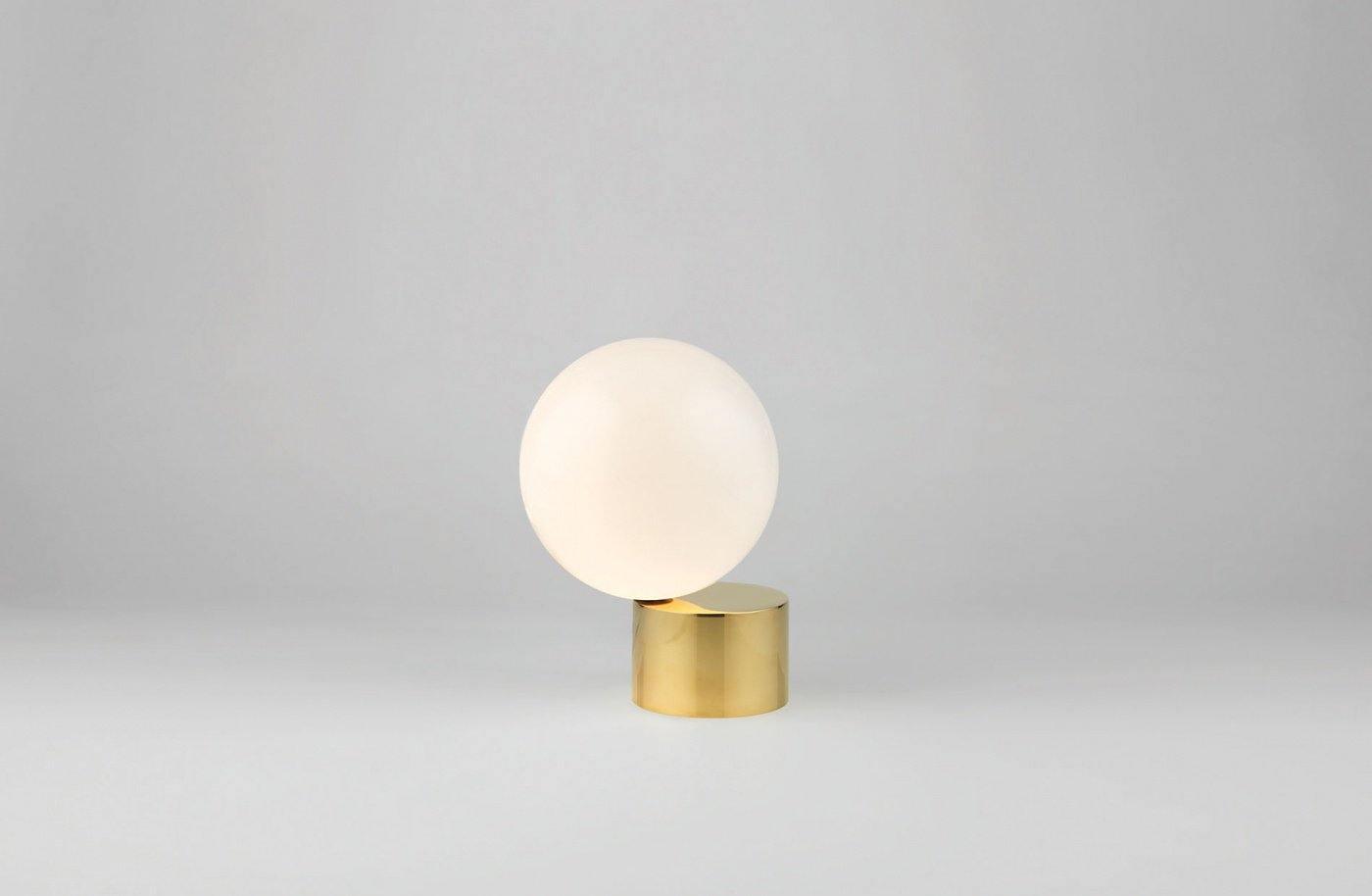 Tip of The Tongue Table Lamp - Cueteks