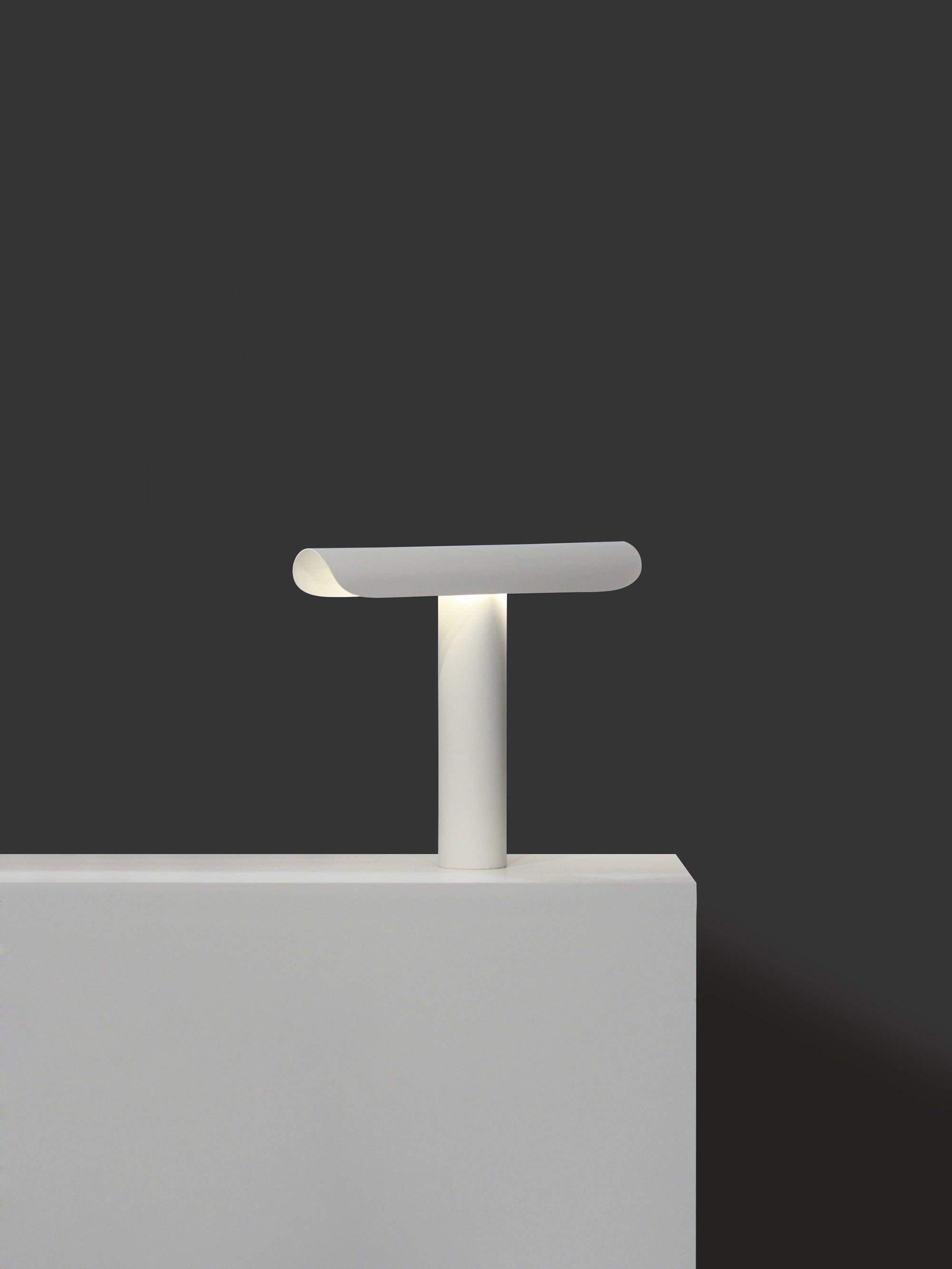 T-Table Lamp - Cueteks