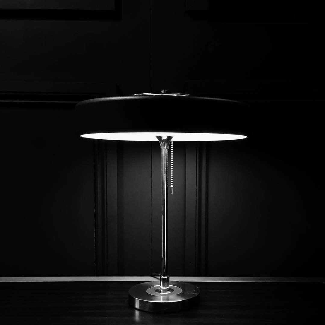 Revolve Table Lamp - Cueteks