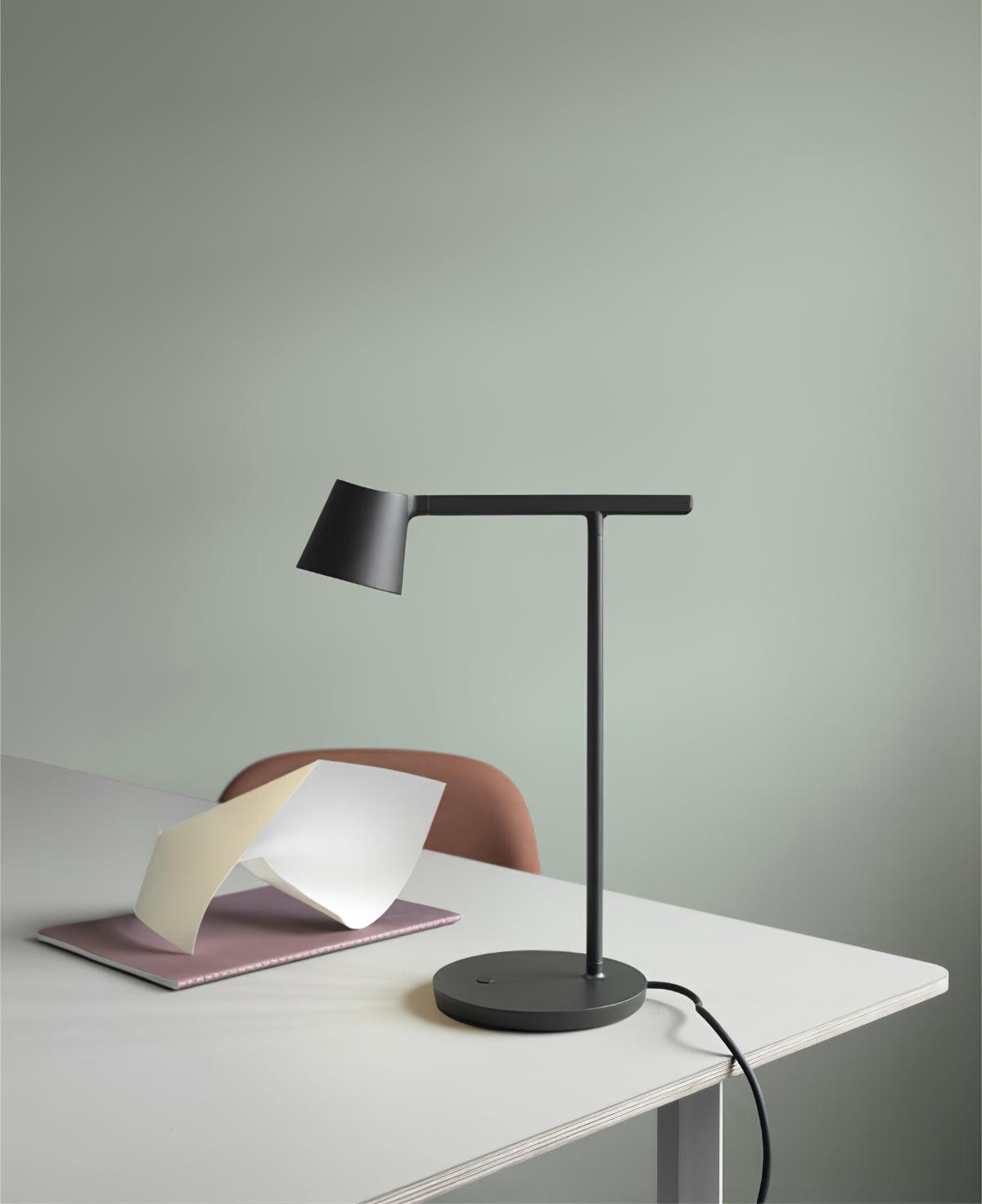 Tip Table Lamp - Cueteks