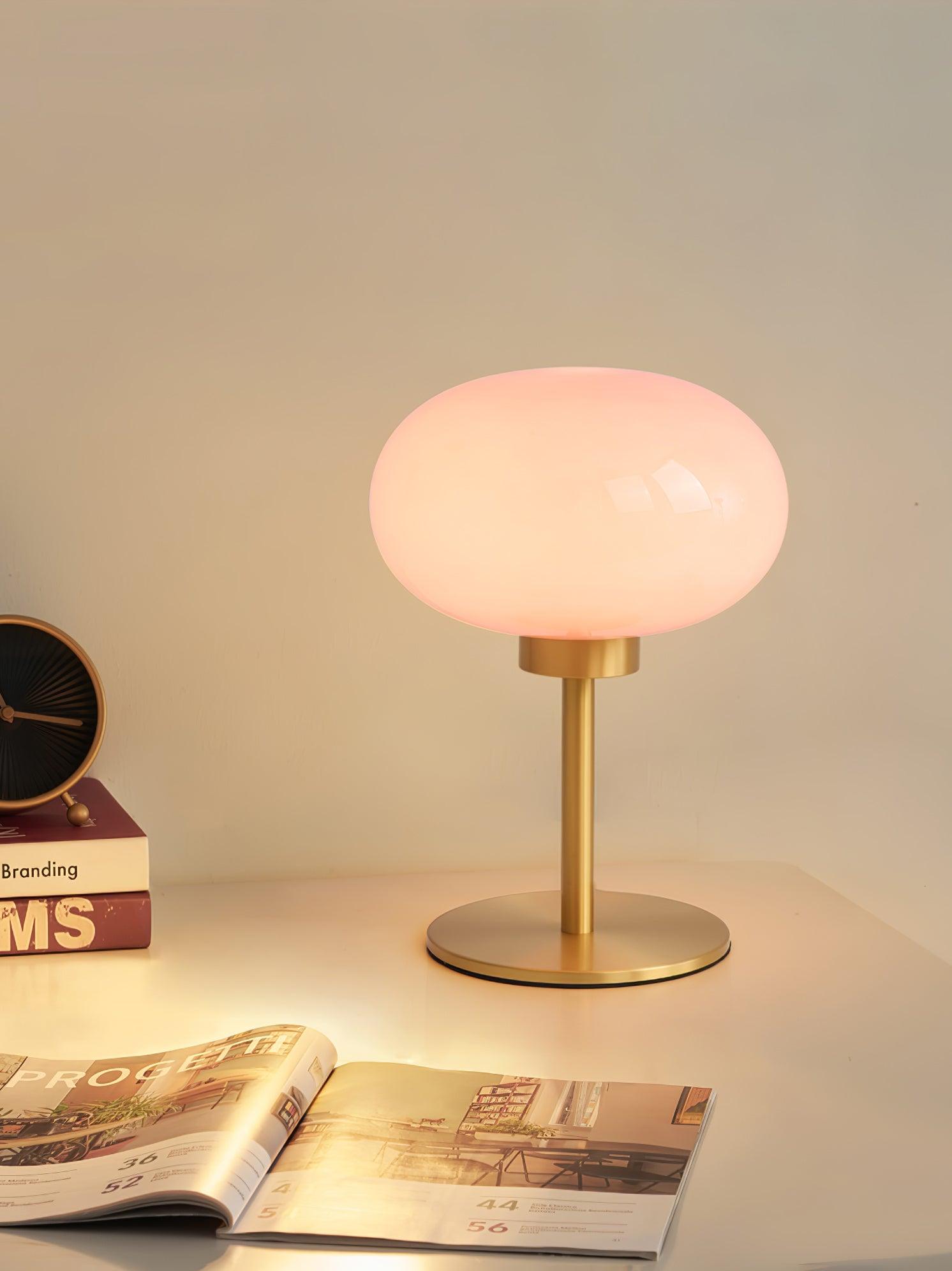 Marshmallow Brass Table Lamp - Cueteks