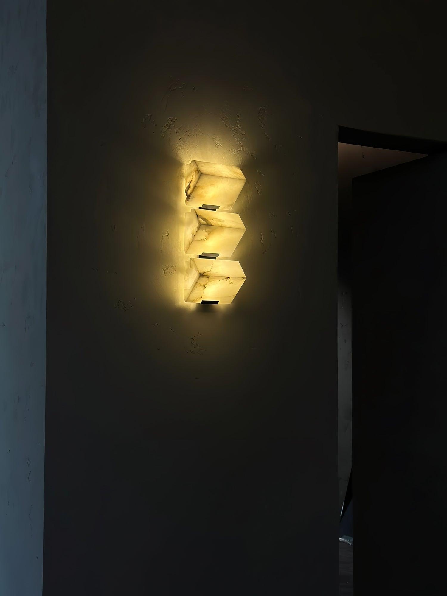 Alabaster Staircase Wall Lamp - Cueteks