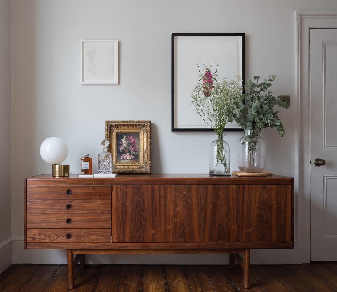 Tip of The Tongue Table Lamp - Cueteks