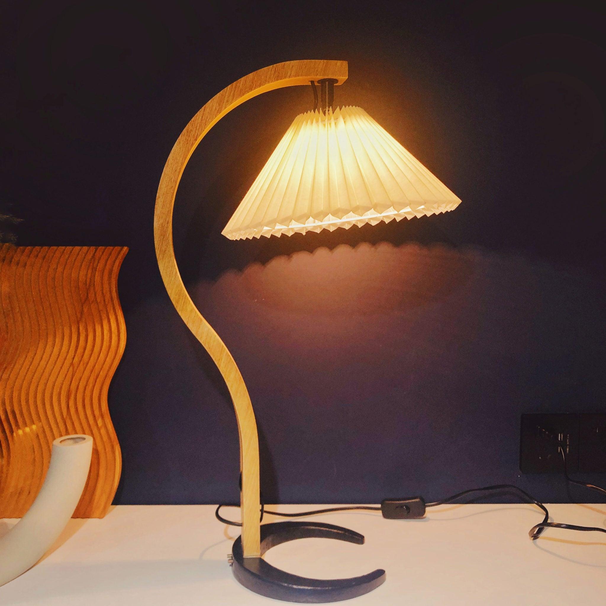 Caprani Table Lamp - Cueteks