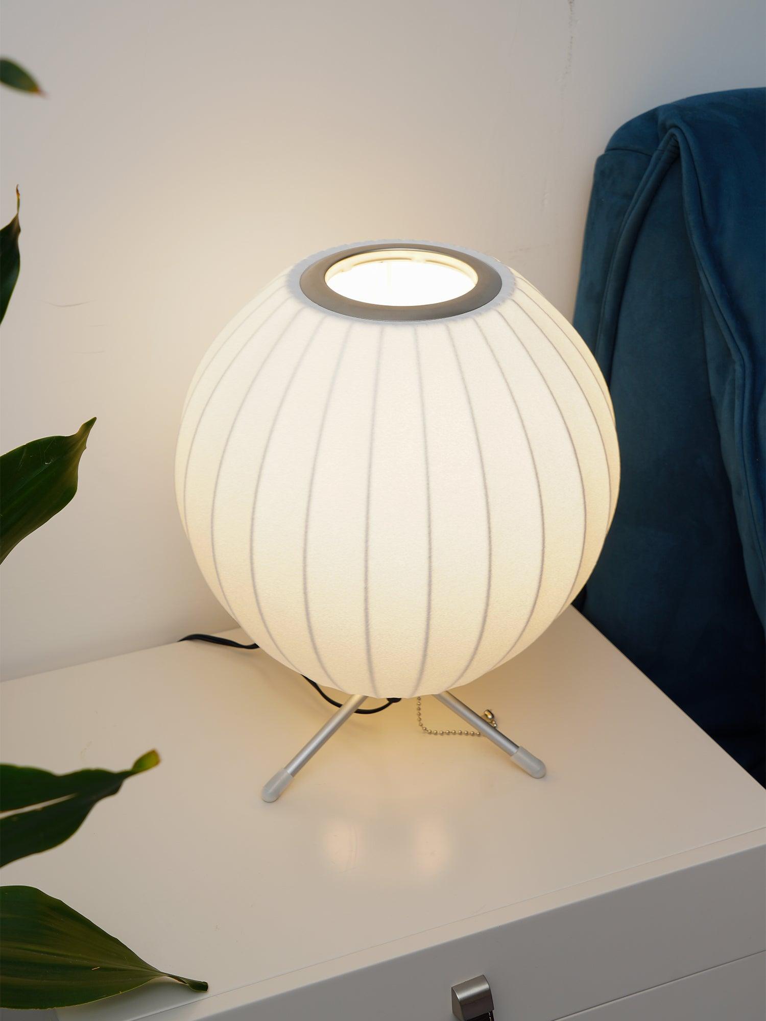 Nelson Tripod Table Lamp - Cueteks
