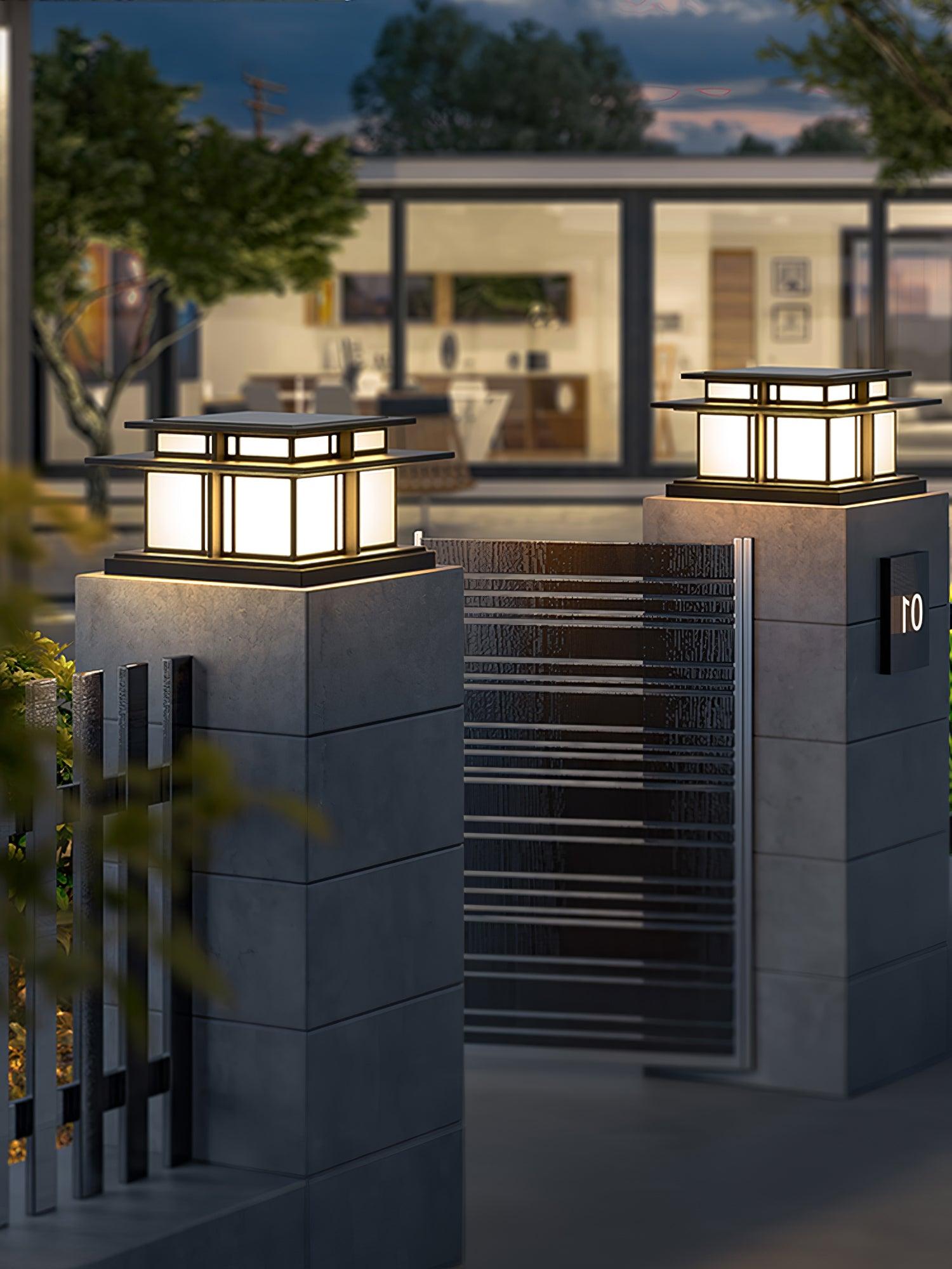 Boilyn Outdoor Pillar Light - Cueteks