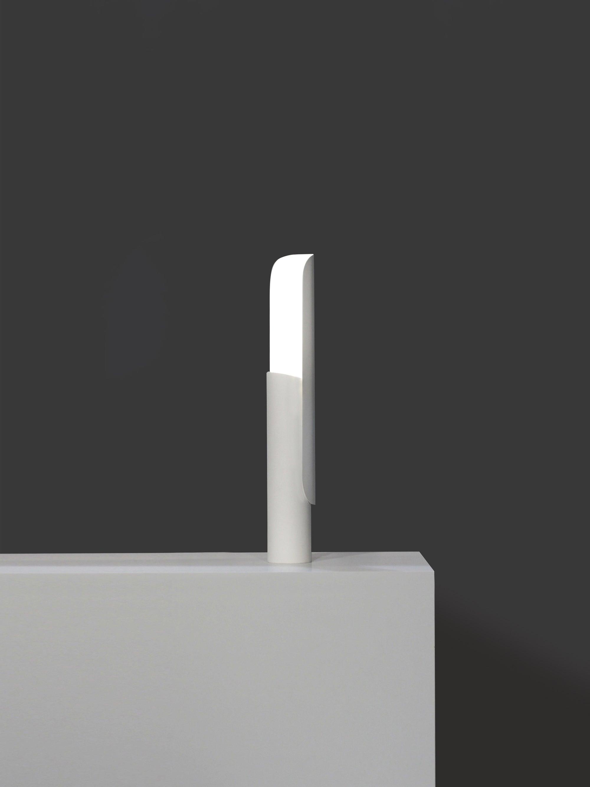 T-Table Lamp - Cueteks