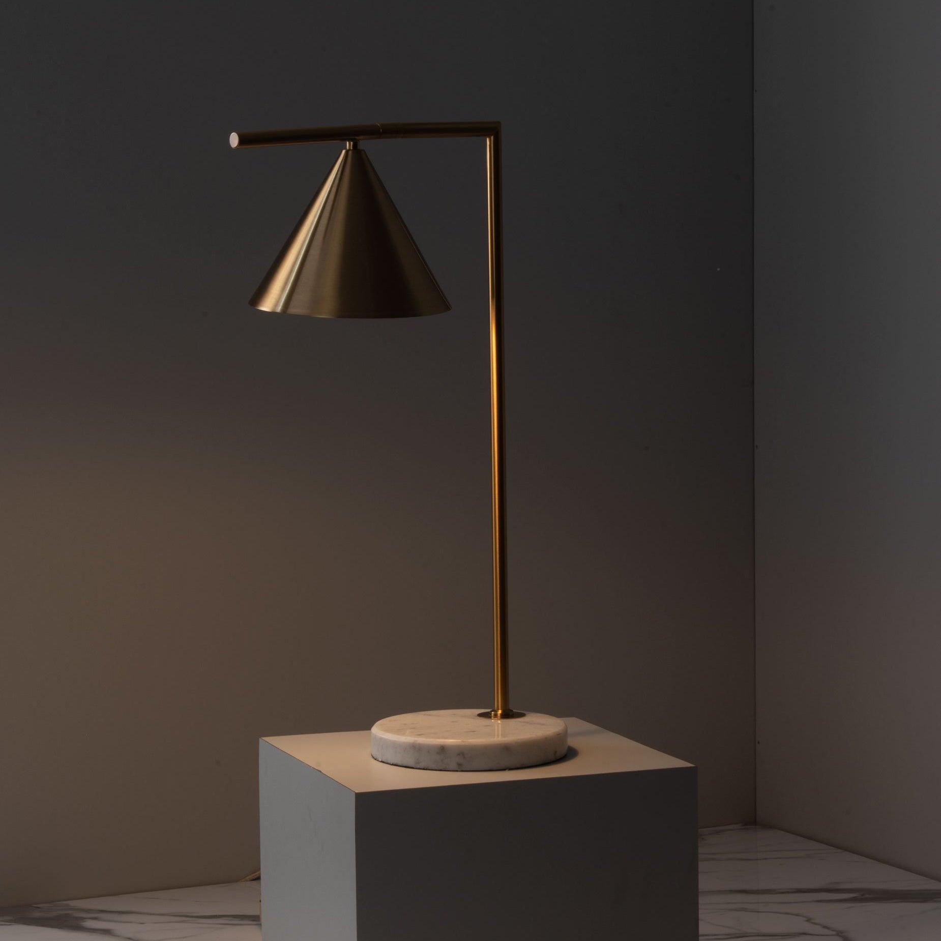 Captain Flint Table Lamp - Cueteks
