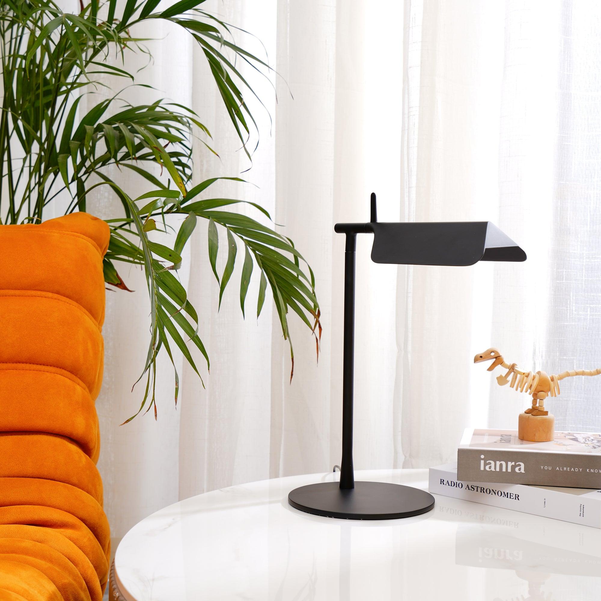 Pivot Ease Table Lamp - Cueteks